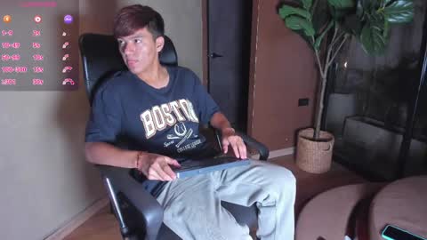 isaac_grimm online show from March 2026 03:12:01 AM