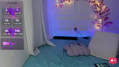 isaac online show from April 2026 09:35:01 PM