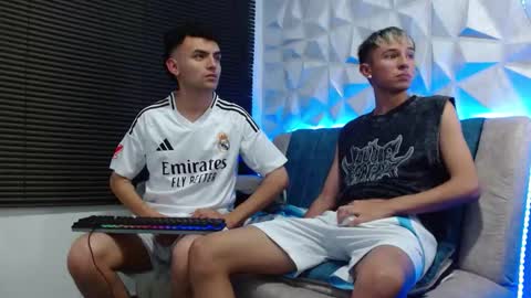 Isaac tan online show from October 2025 02:54:02 AM