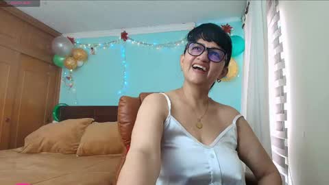 Isabeel Sofia online show from June 2026 03:18:01 PM