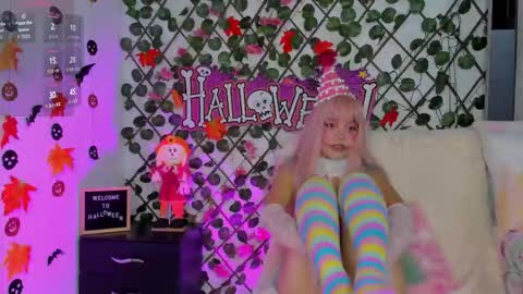 Snapshot of isabel_jamess chatting on October 2025 02:51:02 PM Isa online show from October 2025 02:51:02 PM