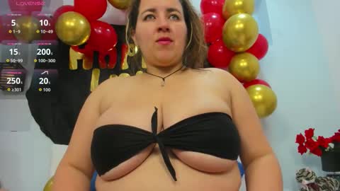 Snapshot of isabela_parkerr chatting on September 2025 11:48:01 AM Mommy Isa online show from September 2025 11:48:01 AM