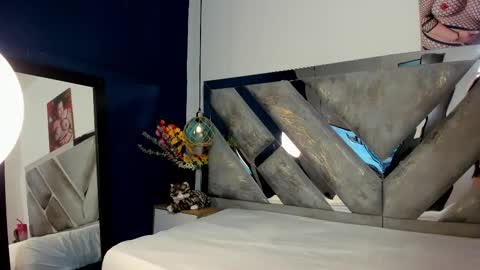 Snapshot of isabela_parkerr chatting on January 2026 05:45:01 AM Mommy Isa online show from January 2026 05:45:01 AM