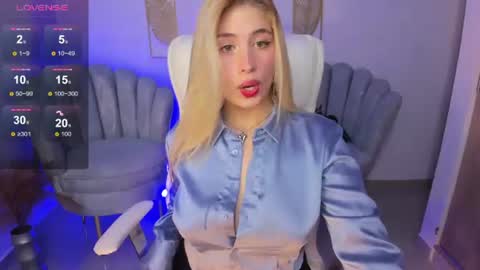 Snapshot of isabela_romano chatting on June 2026 07:29:01 PM isabela romano online show from June 2026 07:29:01 PM