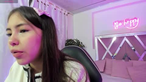 ISABELA  online show from November 2025 11:32:02 AM