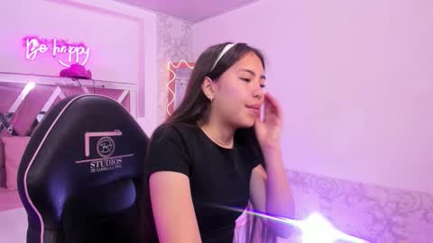 ISABELA  online show from December 2025 11:37:02 AM