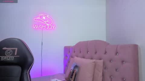 ISABELA  online show from April 2026 11:37:01 AM