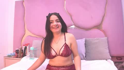 Snapshot of isabeldelacroix chatting on February 2026 03:10:01 AM Isabel online show from February 2026 03:10:01 AM