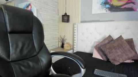 Snapshot of isabella__lux chatting on February 2026 08:27:02 PM Isa online show from February 2026 08:27:02 PM