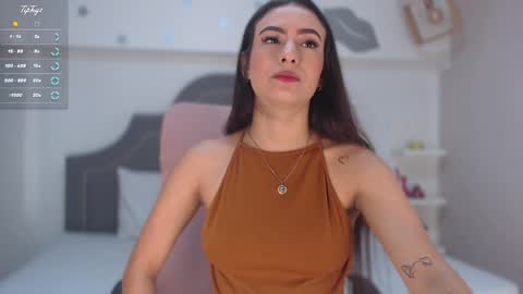 Snapshot of isabella__shine chatting on January 2025 03:44:02 PM Isa online show from January 2025 03:44:02 PM