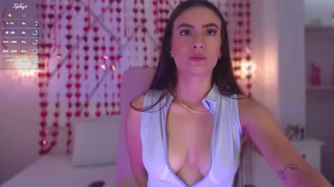 Snapshot of isabella__shine chatting on February 2025 01:57:01 PM Isa online show from February 2025 01:57:01 PM