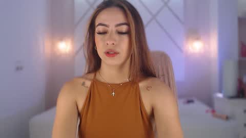 Snapshot of isabella__shine chatting on September 2025 03:28:02 PM Isa online show from September 2025 03:28:02 PM