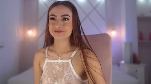 Snapshot of isabella__shine chatting on October 2025 03:40:01 PM Isa online show from October 2025 03:40:01 PM