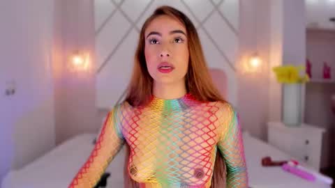 Snapshot of isabella__shine chatting on November 2025 03:36:01 PM Isa online show from November 2025 03:36:01 PM