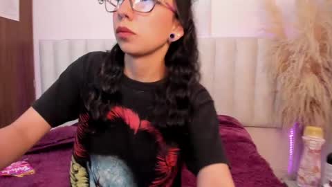 isabella_crofts online show from May 2026 03:02:02 AM