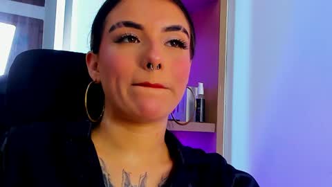 ISABELLA online show from May 2026 05:53:01 PM