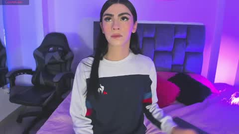 Isabella Moon9 online show from April 2026 12:19:02 PM