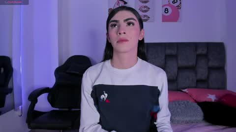 Isabella Moon9 online show from May 2026 11:51:01 AM