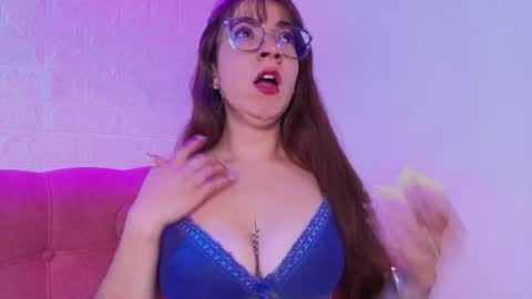 Snapshot of isabella_noir1 chatting on October 2025 09:00:01 AM Isabella online show from October 2025 09:00:01 AM