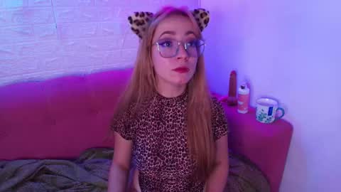 Snapshot of isabella_noir1 chatting on November 2025 01:16:01 AM Isabella online show from November 2025 01:16:01 AM
