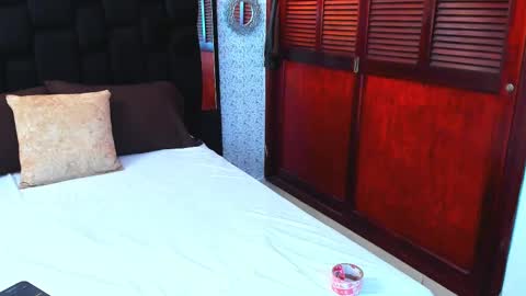 Snapshot of isabella_queen8 chatting on February 2025 01:22:01 AM Isabella Your Queen online show from February 2025 01:22:01 AM