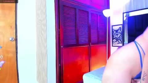 Snapshot of isabella_queen8 chatting on February 2026 10:19:02 AM Isabella Your Queen online show from February 2026 10:19:02 AM