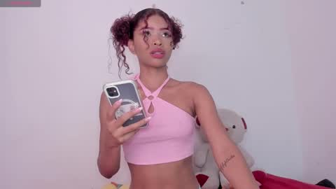 Snapshot of isabella_sex18 chatting on January 2025 05:30:02 AM isabella online show from January 2025 05:30:02 AM