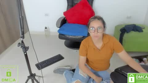 Snapshot of isabella_sweett_ chatting on December 2024 03:38:02 AM Isabella online show from December 2024 03:38:02 AM