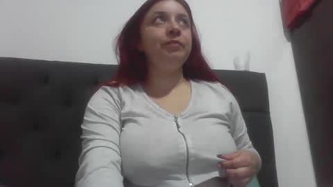 Snapshot of isabellaa_hills_ chatting on October 2025 03:21:02 PM isabellaa_hills_ online show from October 2025 03:21:02 PM