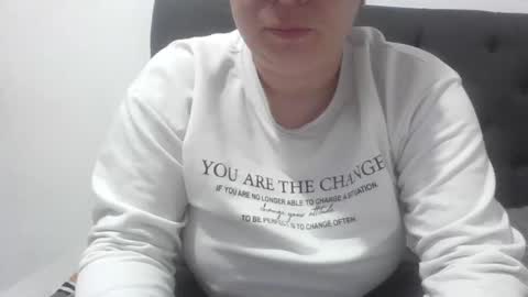 Snapshot of isabellaa_hills_ chatting on November 2025 02:57:02 PM isabellaa_hills_ online show from November 2025 02:57:02 PM