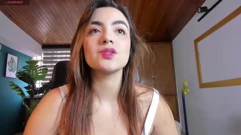 Isabella  Everyday From 0530 to 1430 Col Time online show from November 2025 12:16:02 PM