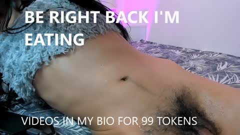 Snapshot of isabellabis chatting on January 2025 03:37:01 AM Bella B -JOIN FREE online show from January 2025 03:37:01 AM