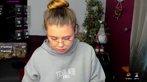 Snapshot of isabellabler chatting on January 2025 09:52:02 AM isabellabler online show from January 2025 09:52:02 AM