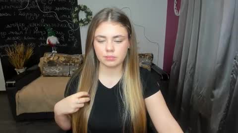 Snapshot of isabellabler chatting on December 2025 12:45:01 PM isabellabler online show from December 2025 12:45:01 PM