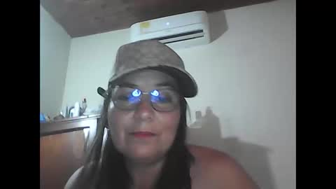 Isabella Duval online show from April 2026 02:56:01 PM