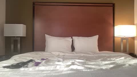 Isabella online show from September 2025 01:50:01 AM