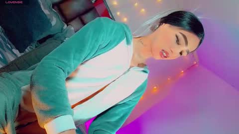 isabellagirs online show from January 2026 02:59:02 AM