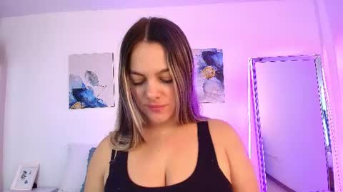 Snapshot of isabellaharley chatting on June 2026 01:01:02 PM Isabella online show from June 2026 01:01:02 PM