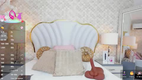 Isabella  online show from October 2025 02:06:02 PM