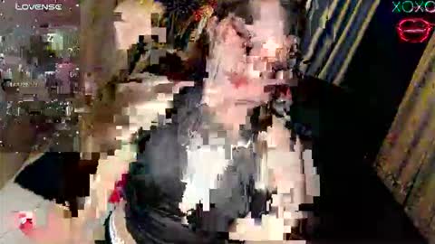 isabel online show from May 2026 12:52:01 AM