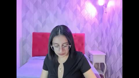Snapshot of isabellarouseet chatting on December 2025 06:45:02 PM Isabella online show from December 2025 06:45:02 PM