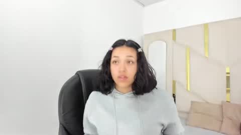 isabellrodriguez18 online show from September 2025 02:35:02 AM