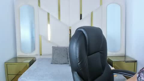 isabellrodriguez18 online show from October 2025 04:05:02 AM