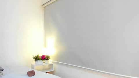 isameow online show from December 2024 12:41:01 AM