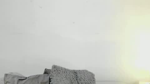 isameow online show from January 2025 08:59:01 PM