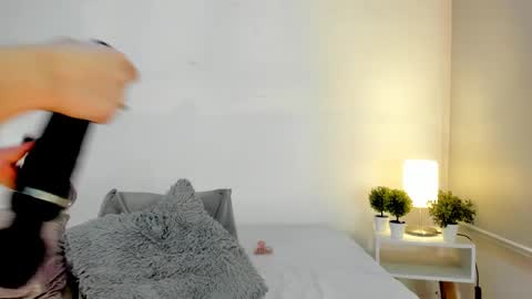 isameow online show from February 2025 01:13:01 AM