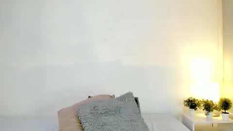 isameow online show from February 2025 01:21:01 AM