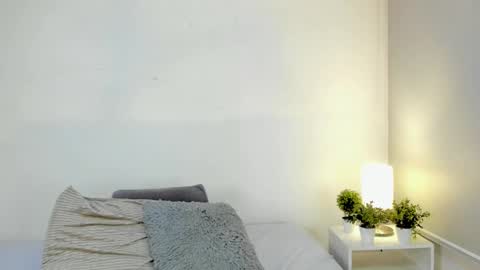 isameow online show from February 2025 03:23:01 AM