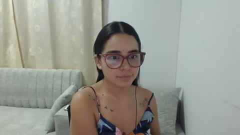 Emma online show from March 2026 03:33:02 AM