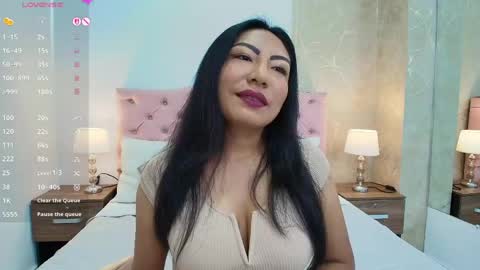 Snapshot of isis_choi chatting on May 2026 07:34:01 PM Isis Choi online show from May 2026 07:34:01 PM
